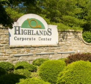 commercial-corporate-center-highlands.png